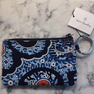 Vera Bradley Bags - Vera Bradley zip is case Vera Bradley Bags - Vera Bradley zip is case